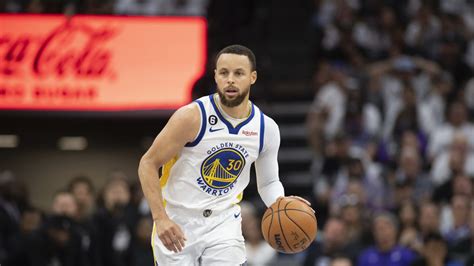 Lakers’ James, Warriors’ Curry to meet again in playoffs